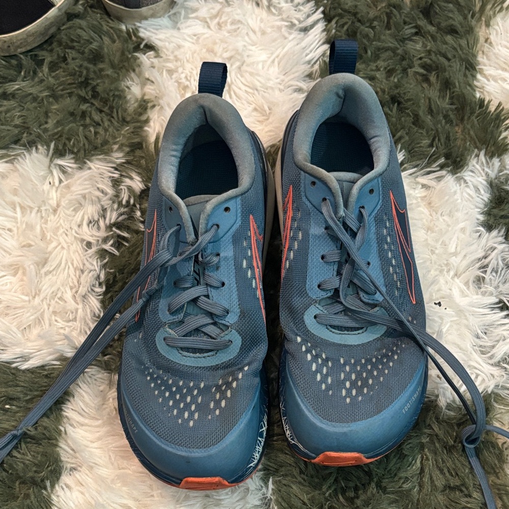 Altra athletic Blue and pink Running Shoes